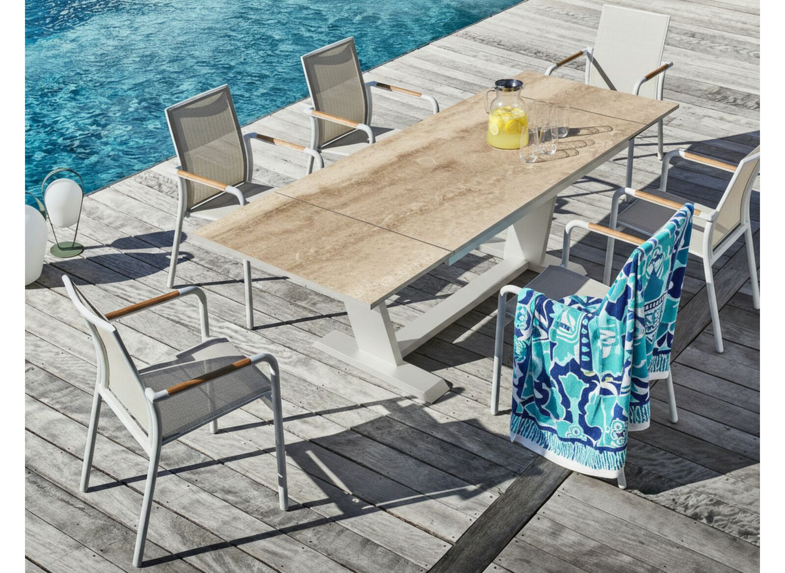 Table Amber 180/230/280 cm, plateau Kedra®